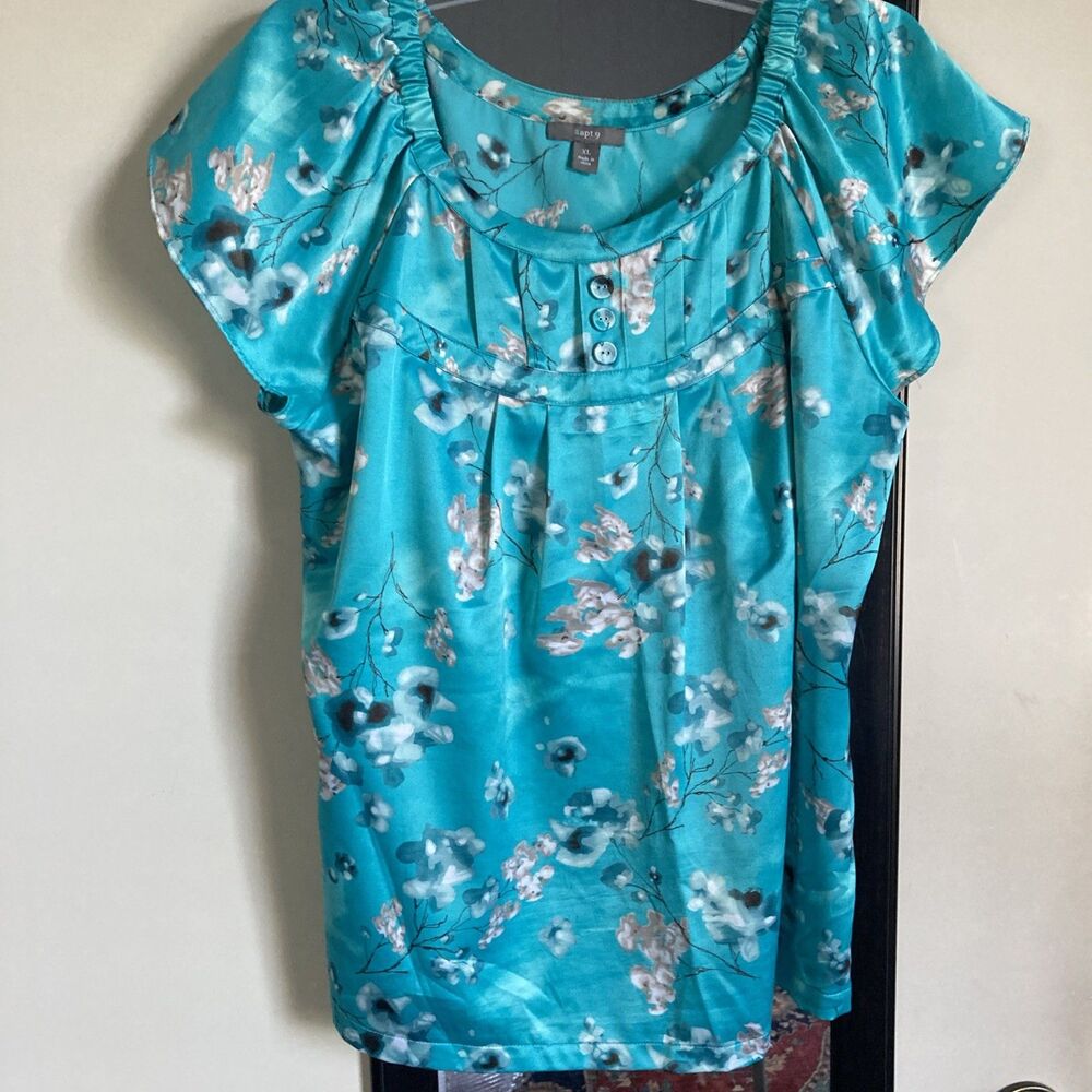 Apt. 9 Top XL Aqua Floral Flutter Sleeves Casual Relaxed Excellent Condition